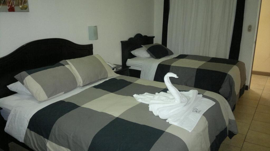 Hotel Eskalima Alajuela Екстериор снимка